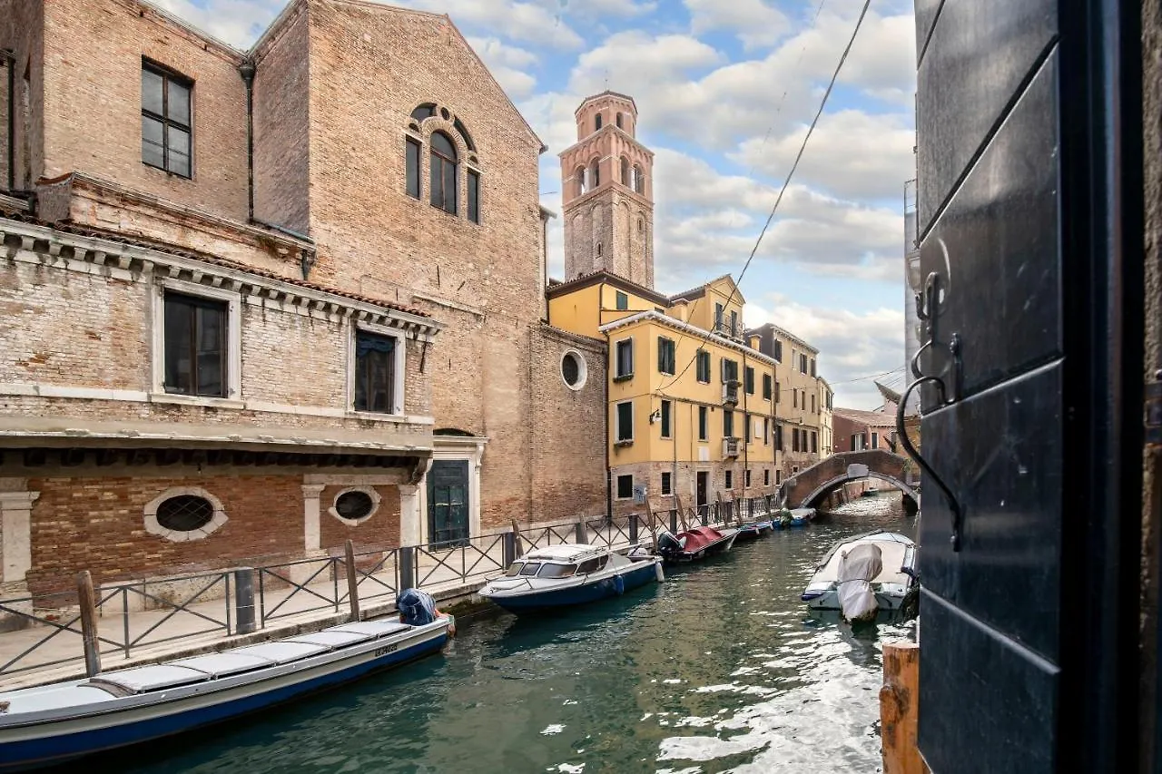 Sogno Sull'Acqua Apartment Venice Italy